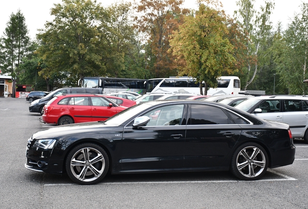 Audi S8 D4