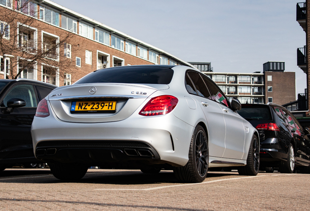 Mercedes-AMG C 63 S W205