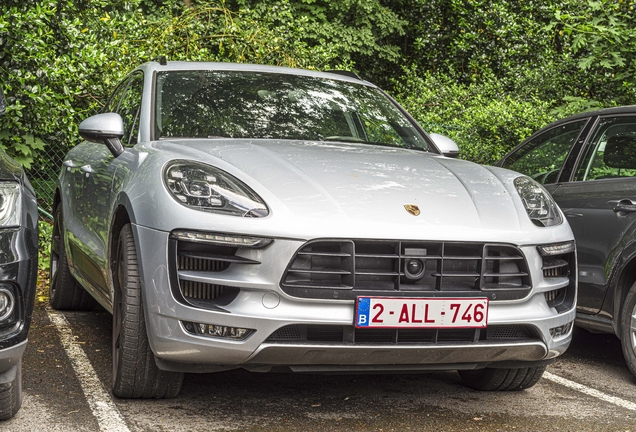 Porsche 95B Macan GTS