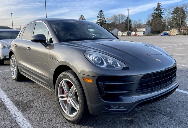 Porsche 95B Macan Turbo