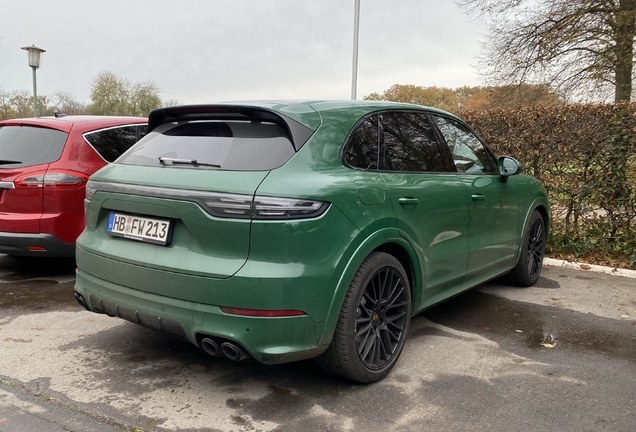 Porsche 9YA Cayenne GTS