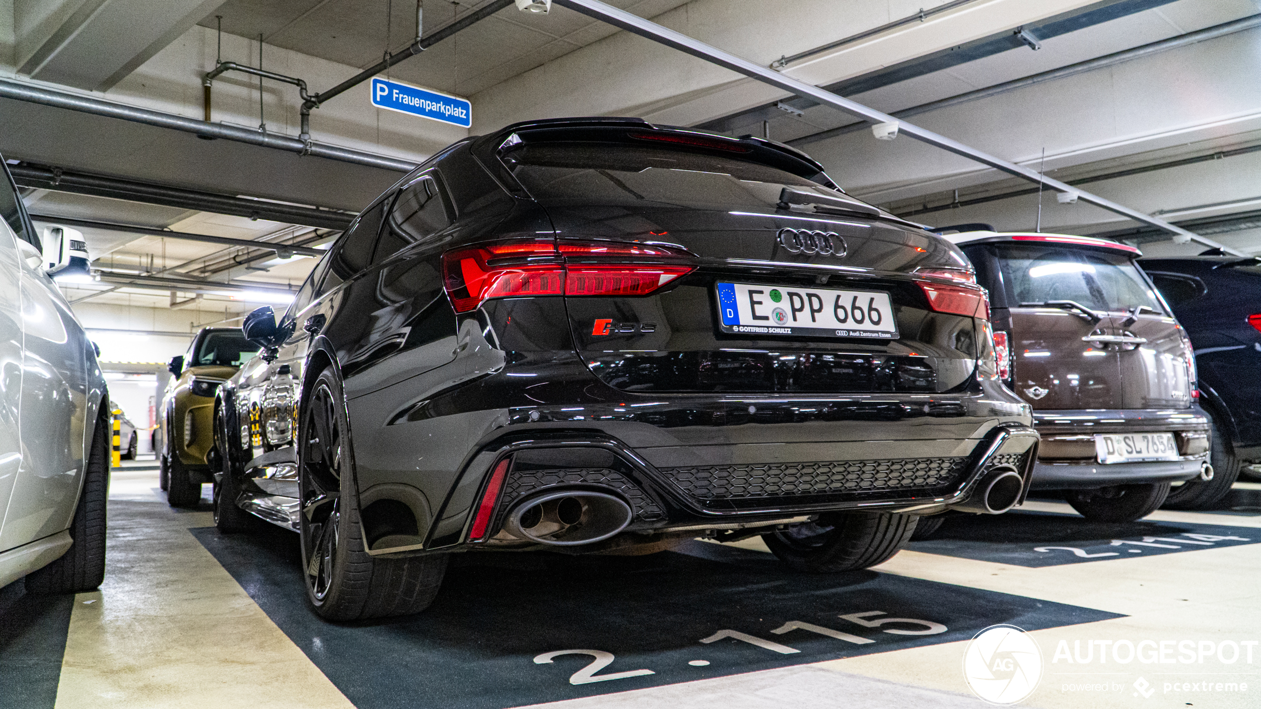 Audi RS6 Avant C8