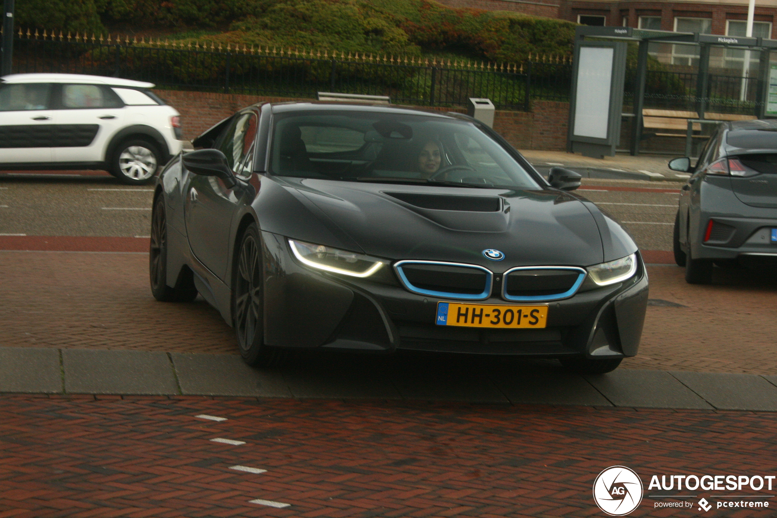 BMW i8