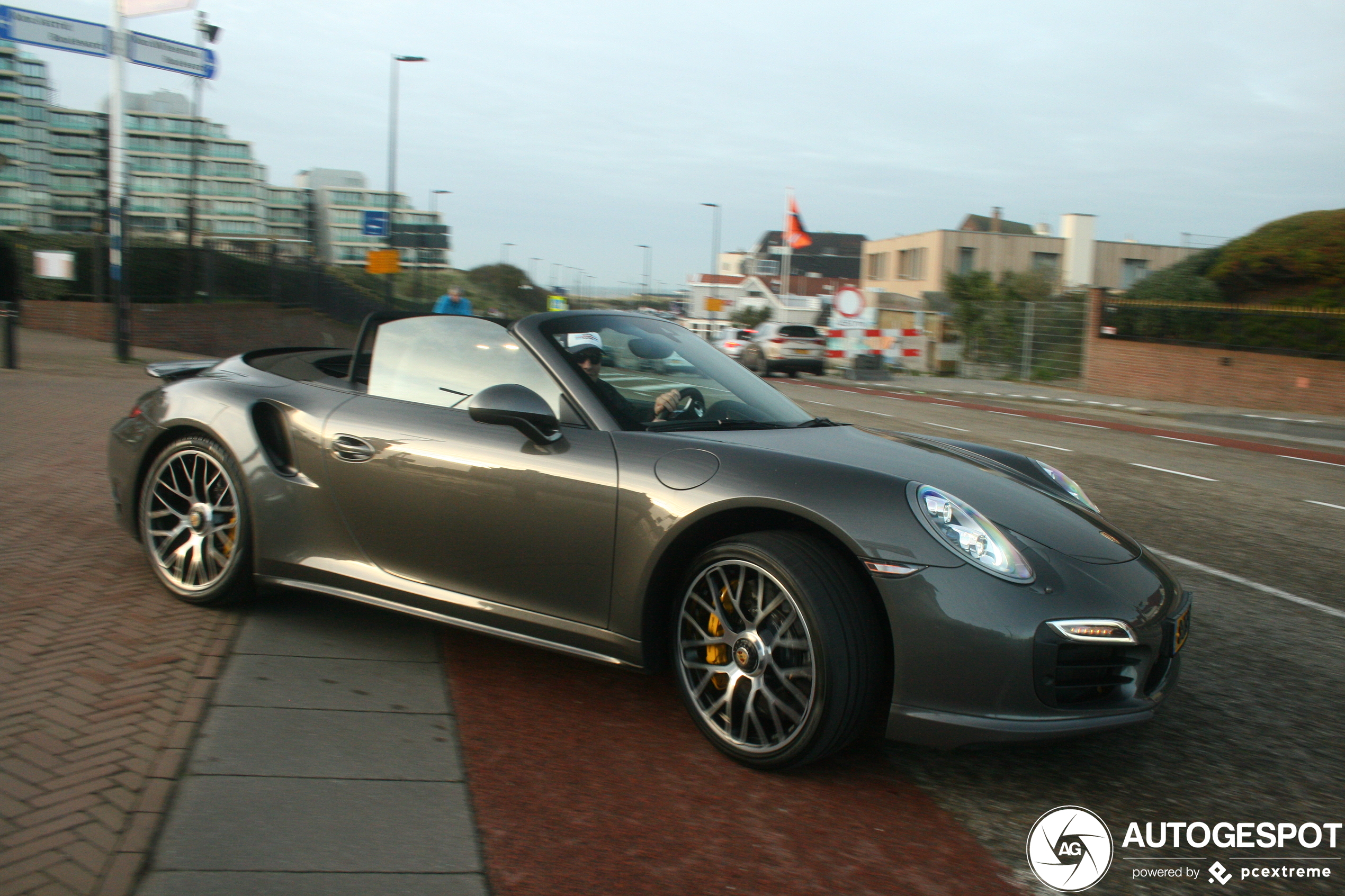 Porsche 991 Turbo S Cabriolet MkI