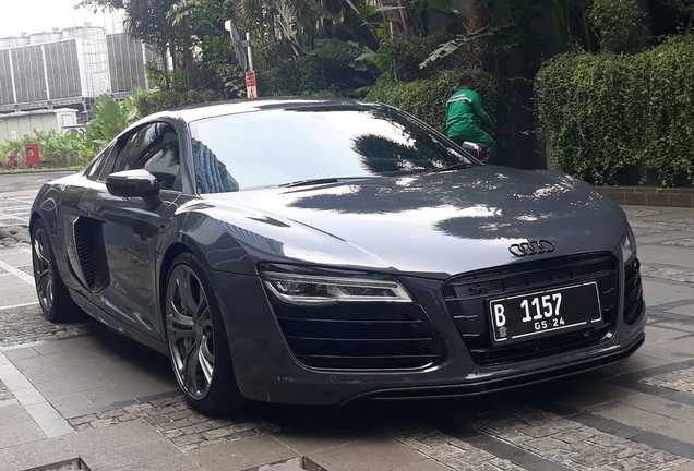 Audi R8 V10 Plus 2013