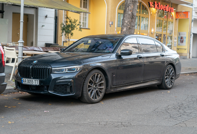 BMW M760Li xDrive 2019