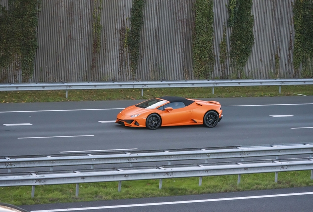 Lamborghini Huracán LP640-4 EVO Spyder