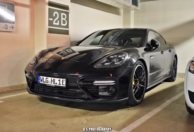 Porsche 971 Panamera Turbo S E-Hybrid