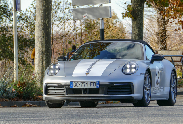 Porsche 992 Carrera 4S Cabriolet