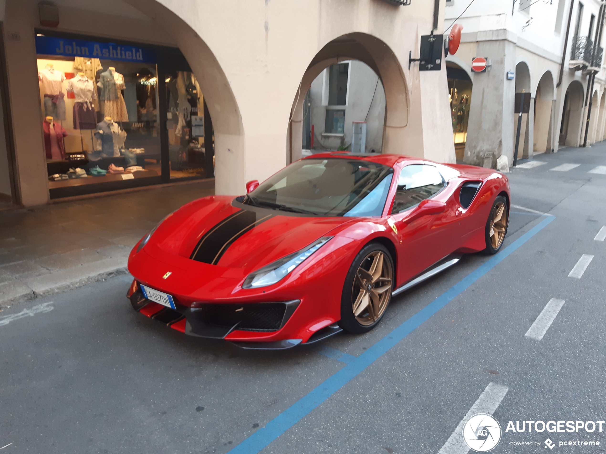 Ferrari 488 Pista Spider