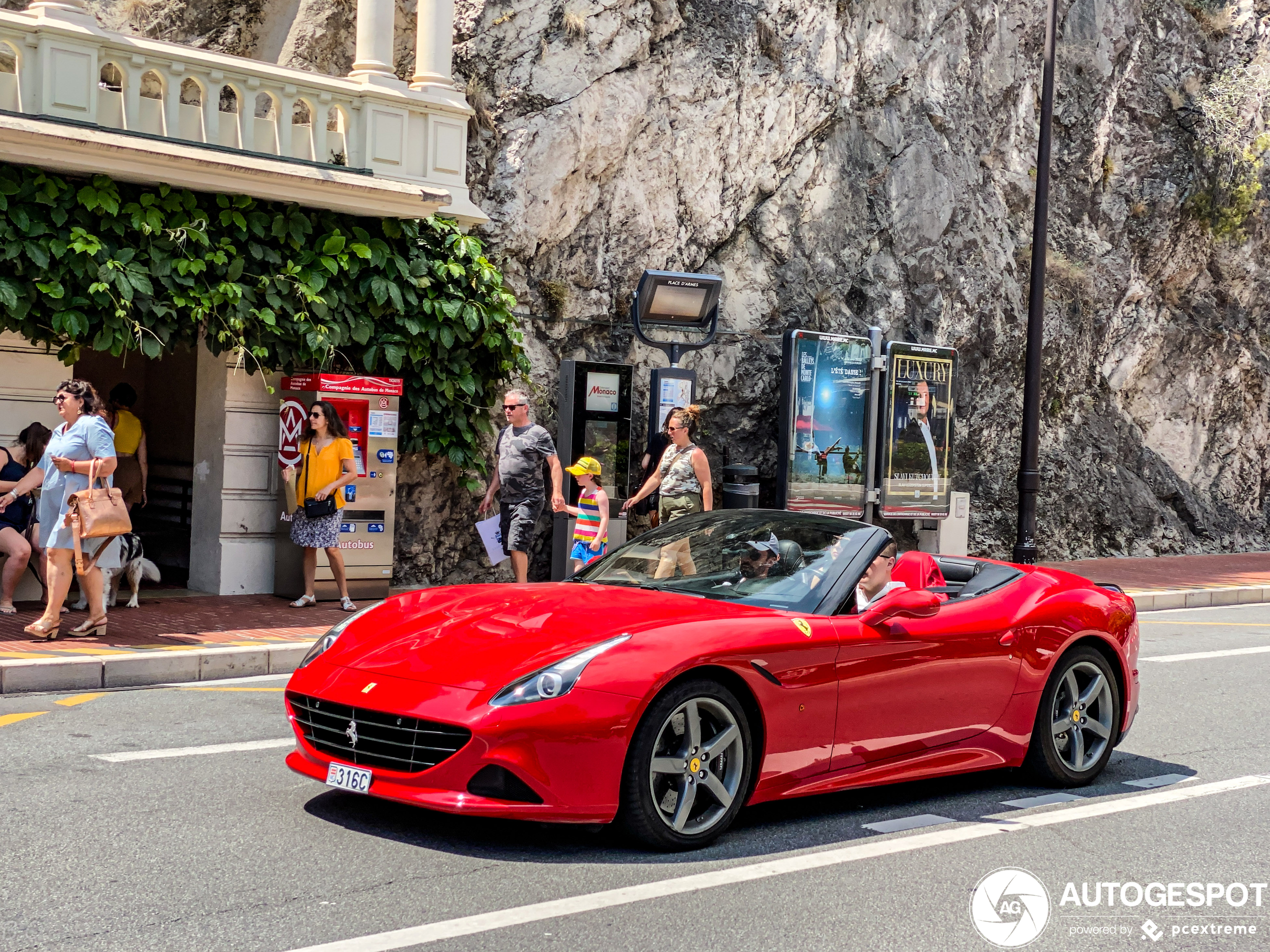 Ferrari California T