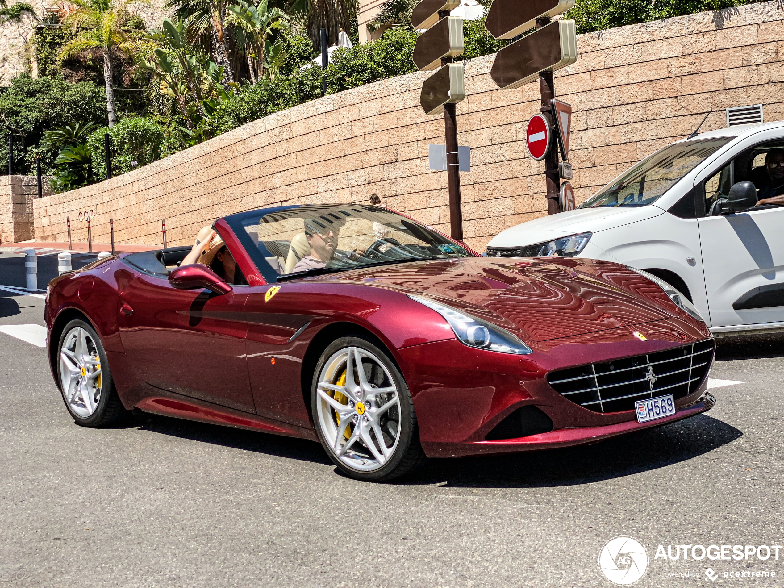 Ferrari California T