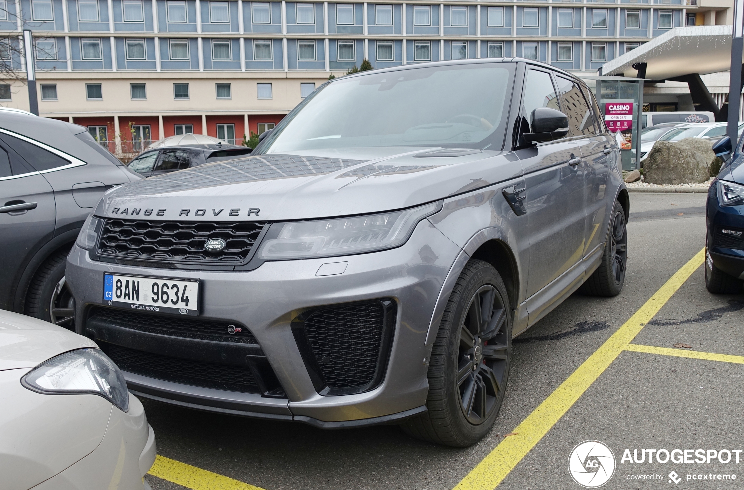 Land Rover Range Rover Sport SVR 2018