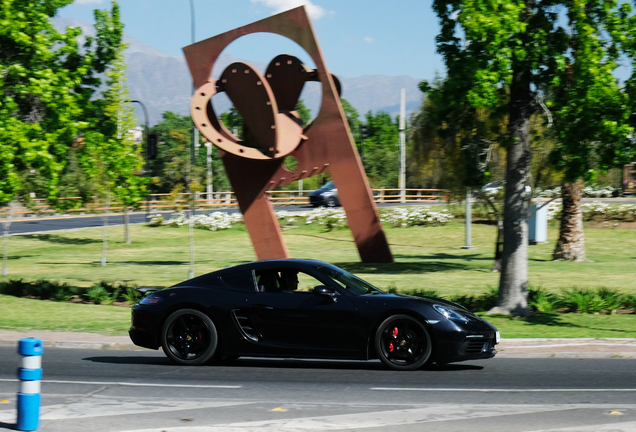 Porsche 718 Cayman GTS