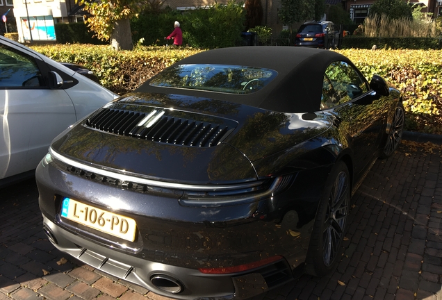 Porsche 992 Carrera 4S Cabriolet