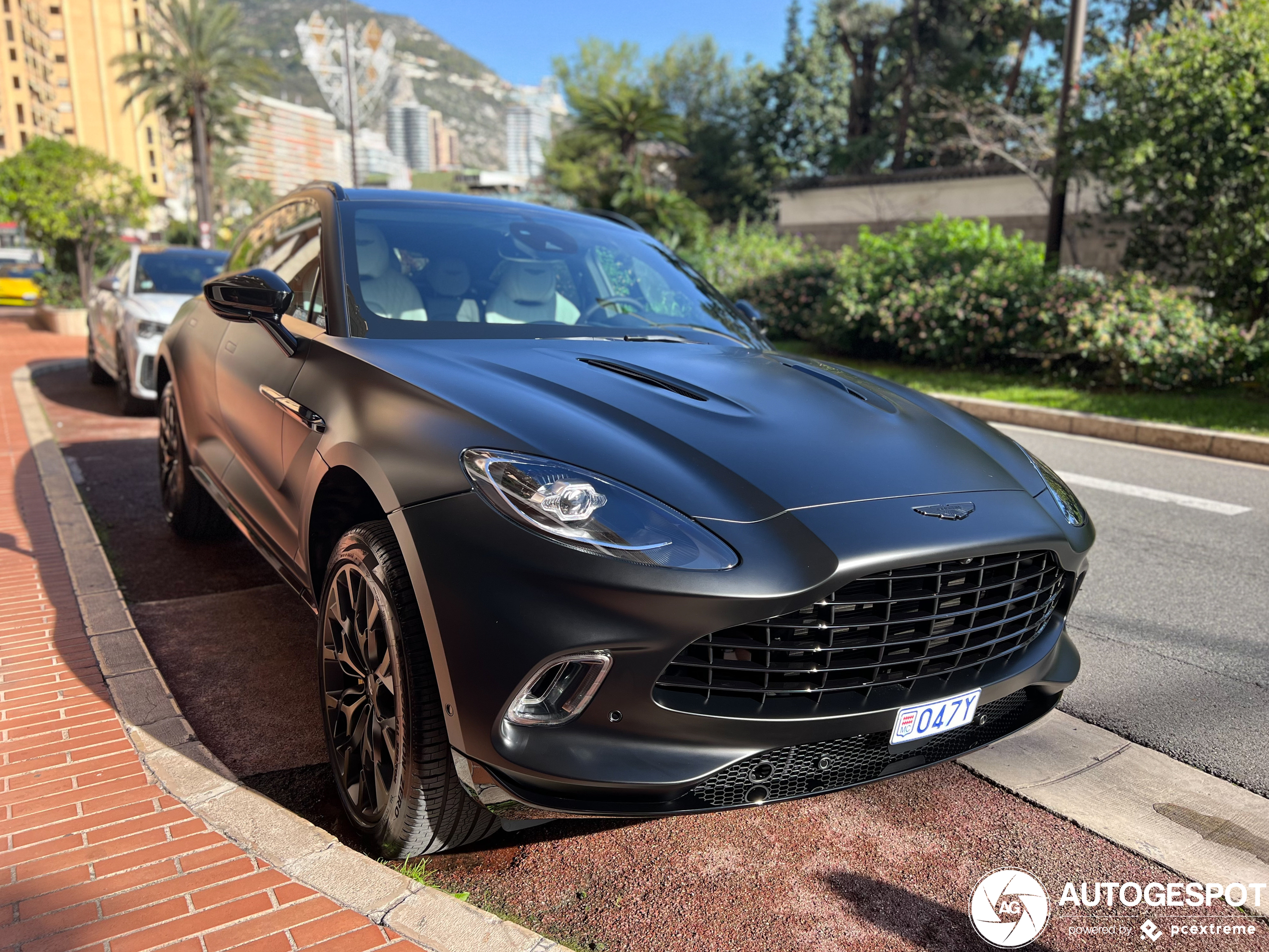 Aston Martin DBX