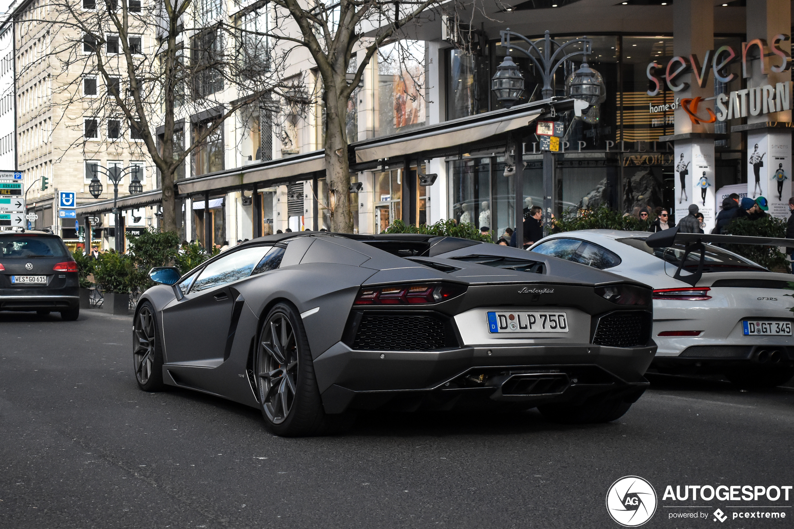 Lamborghini Aventador LP700-4 Roadster