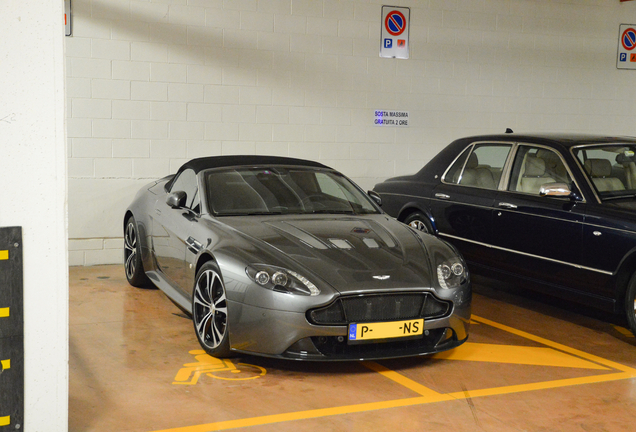 Aston Martin V12 Vantage S Roadster