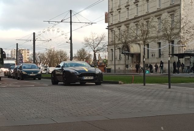 Aston Martin V8 Vantage AMR