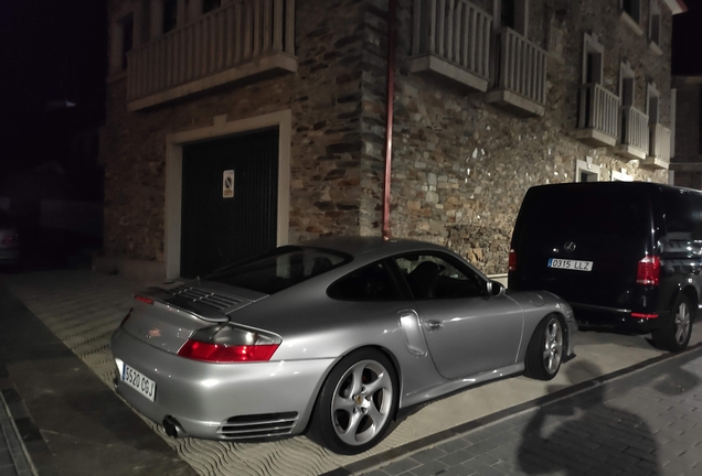 Porsche 996 Turbo