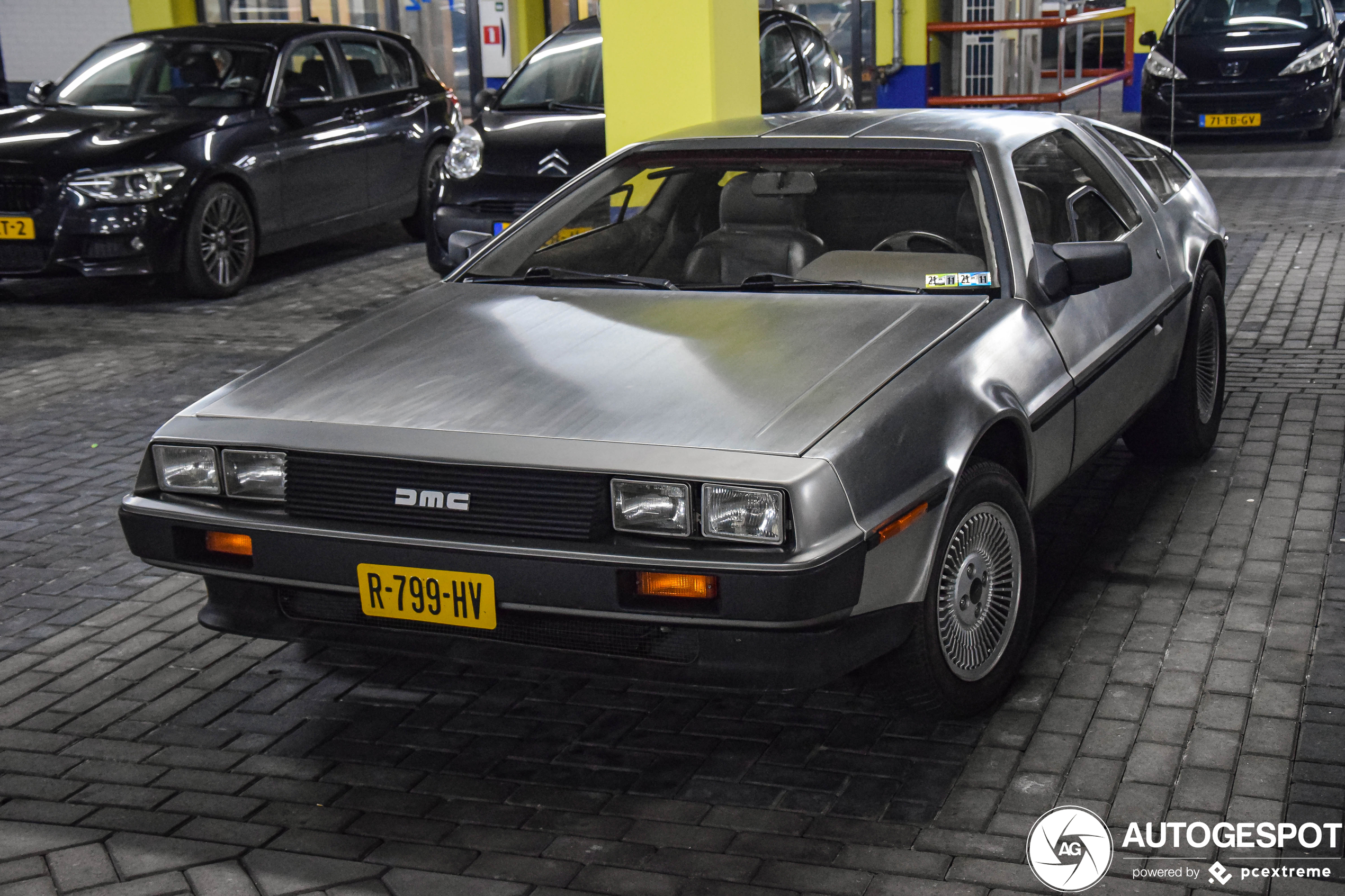 DeLorean DMC-12