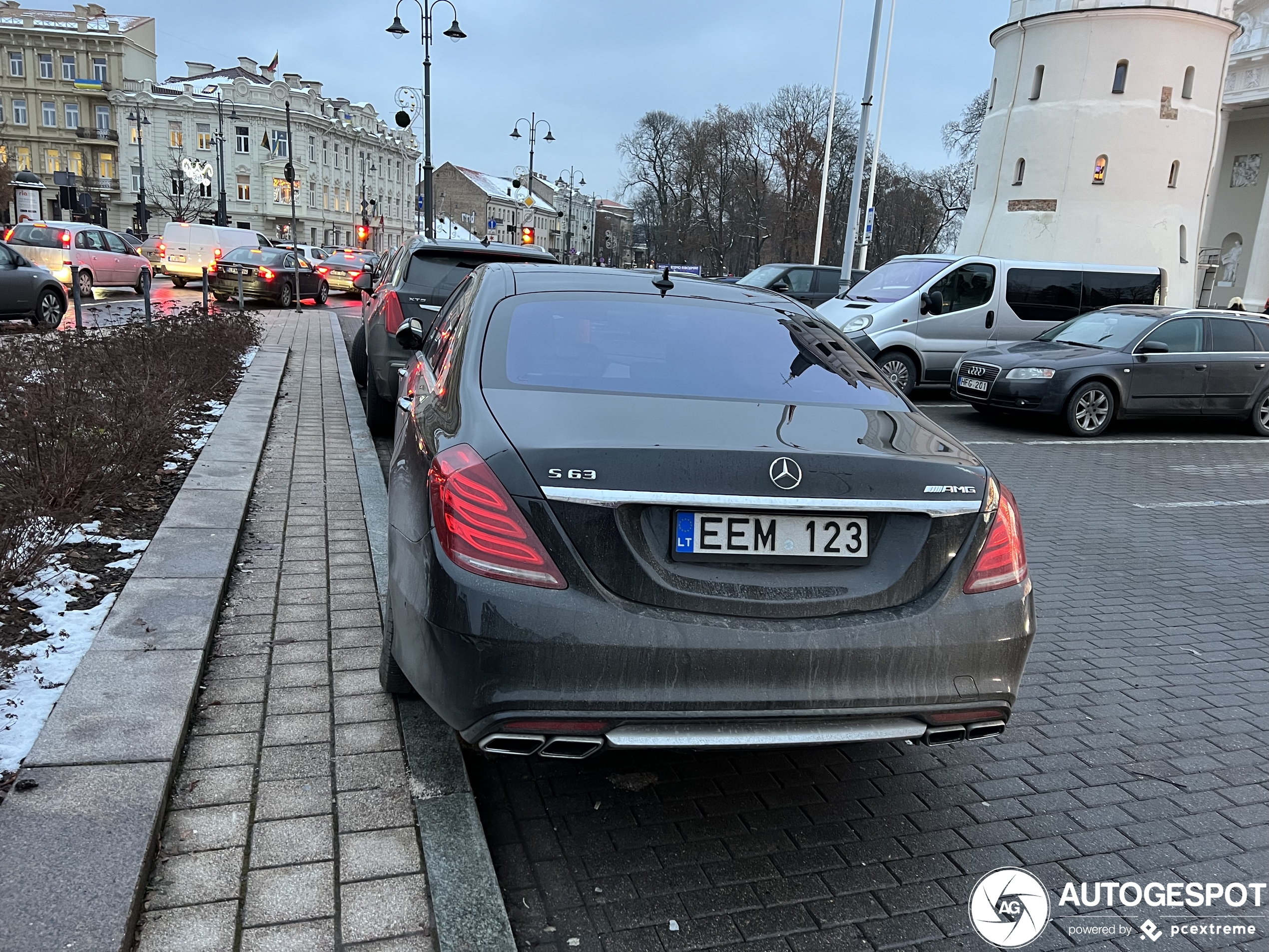 Mercedes-Benz S 63 AMG V222