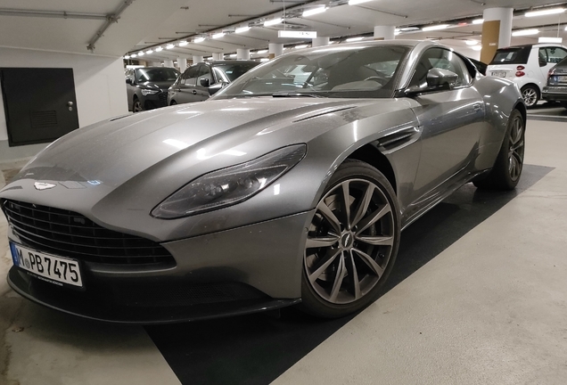 Aston Martin DB11 V8