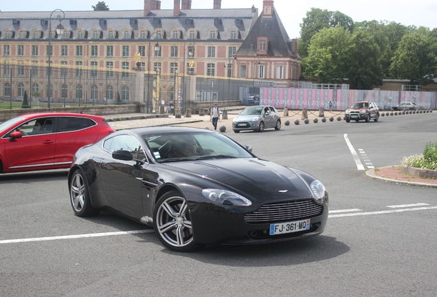 Aston Martin V8 Vantage