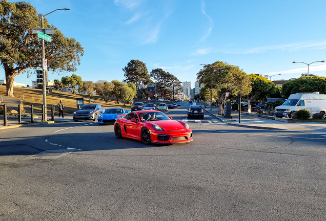 Porsche 981 Cayman GT4