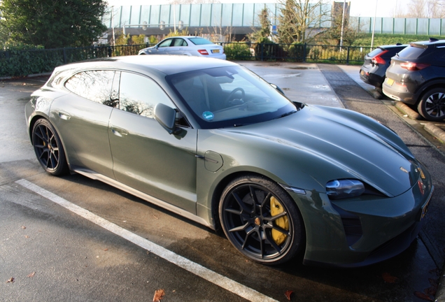 Porsche Taycan GTS Sport Turismo