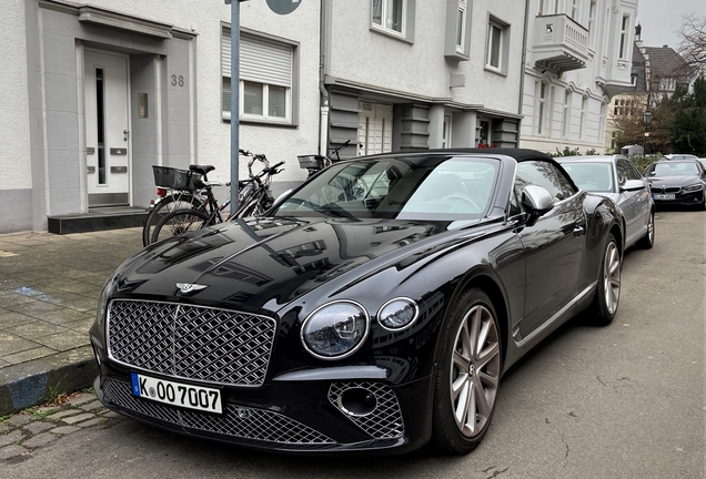 Bentley Continental GTC V8 2020 Mulliner