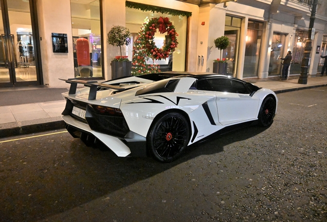 Lamborghini Aventador LP750-4 SuperVeloce Roadster