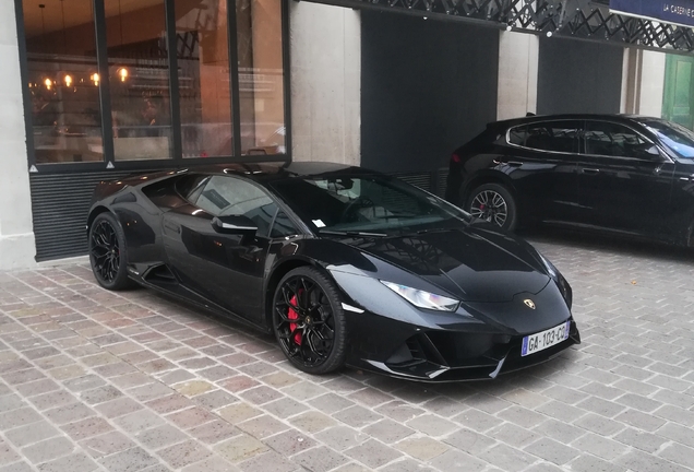 Lamborghini Huracán LP640-4 EVO