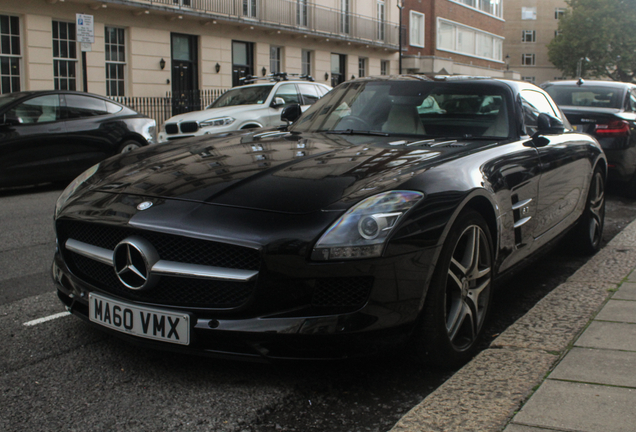 Mercedes-Benz SLS AMG