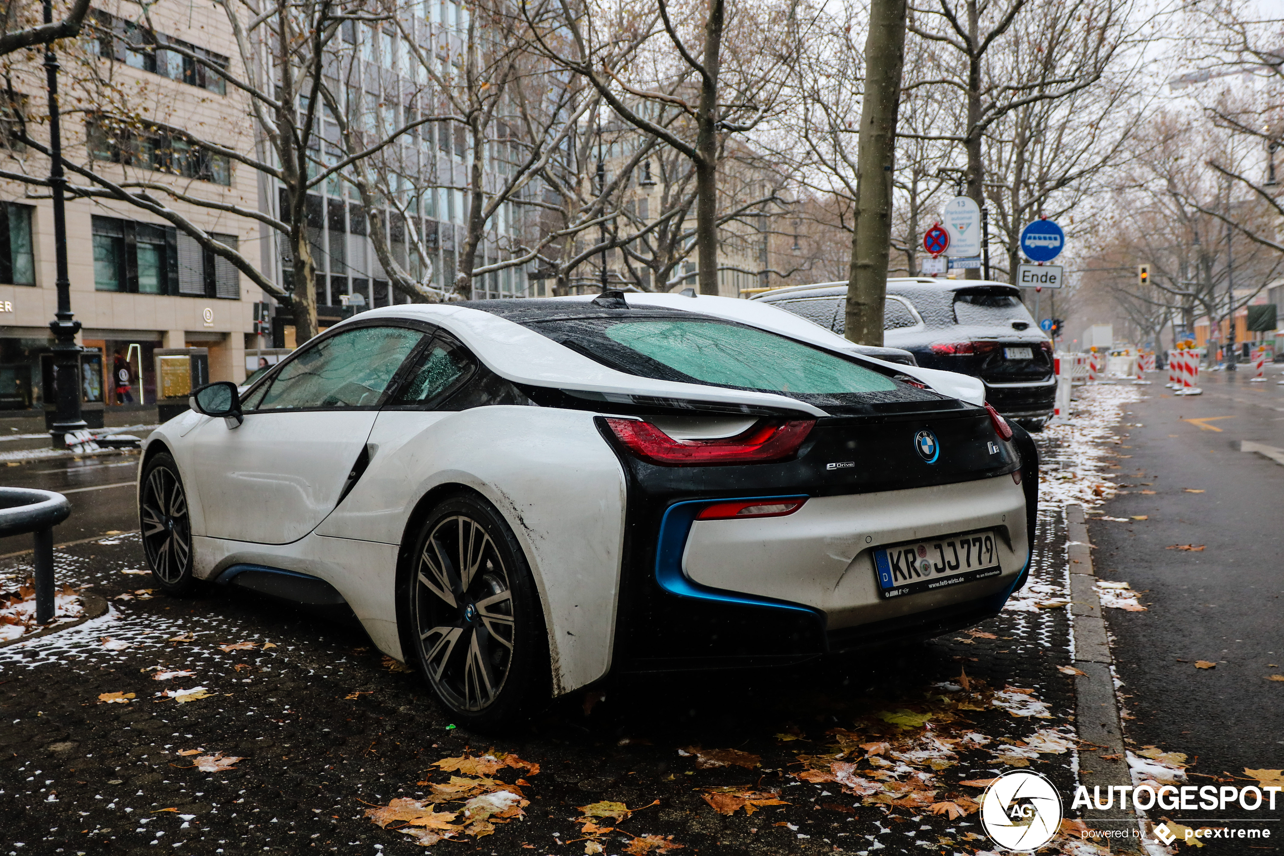 BMW i8