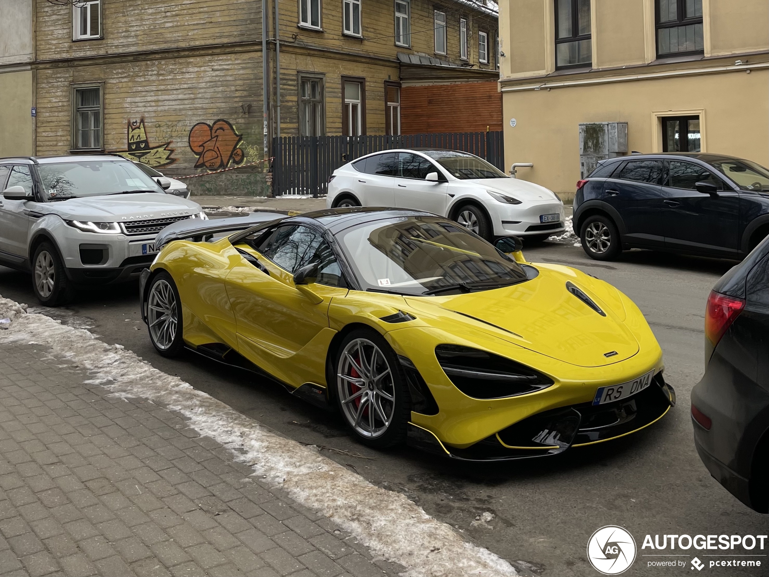 McLaren 765LT Spider