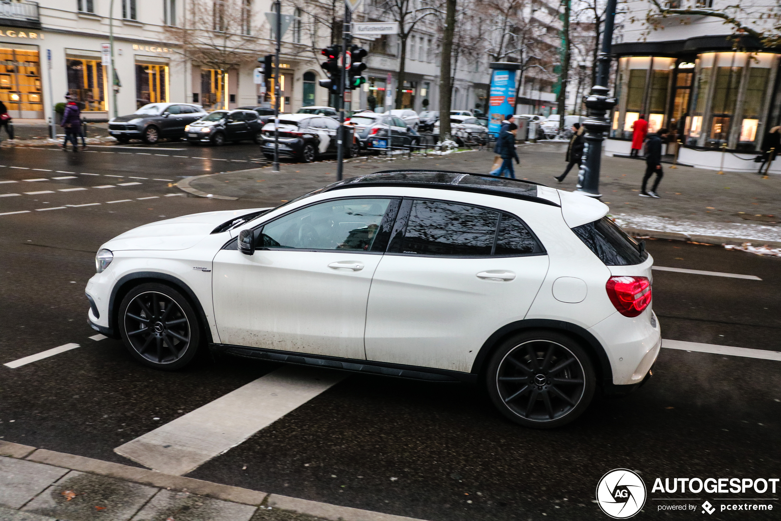 Mercedes-AMG GLA 45 X156