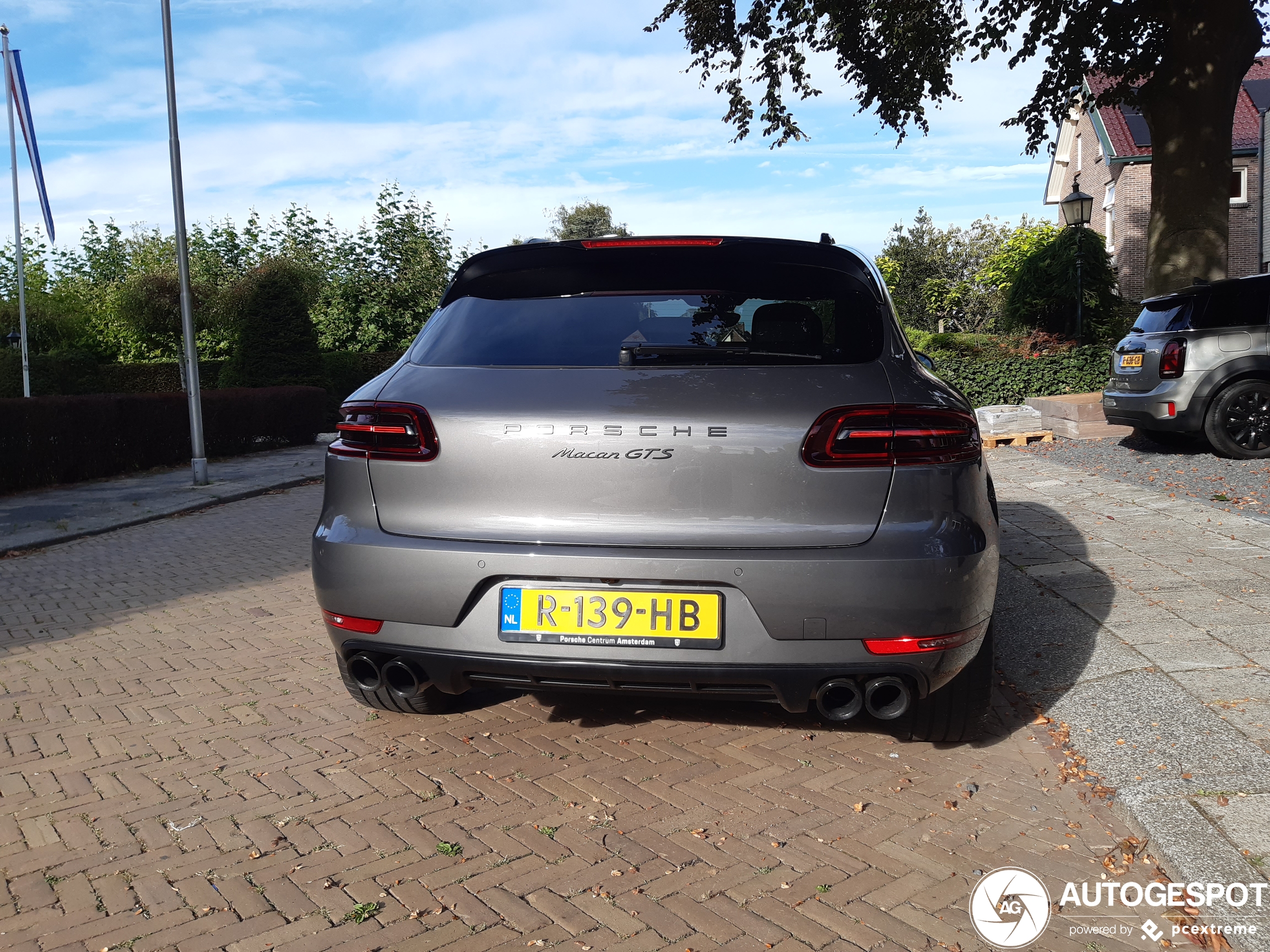 Porsche 95B Macan GTS