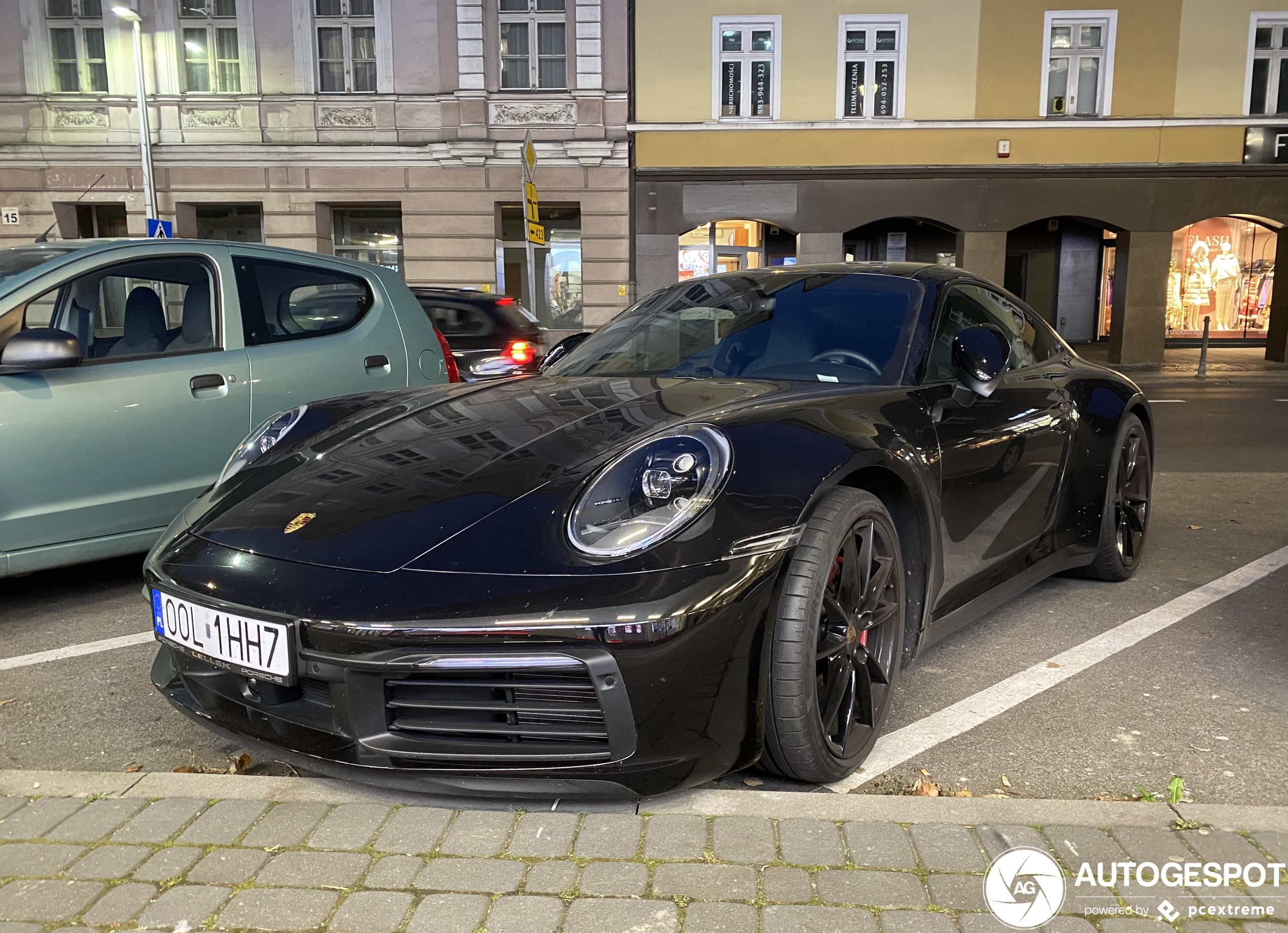 Porsche 992 Carrera 4S