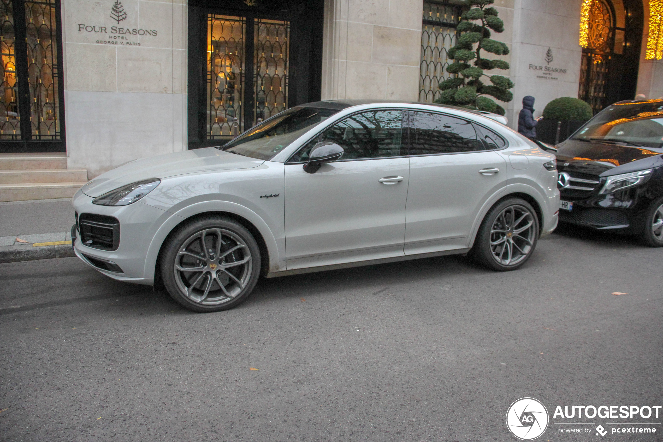 Porsche Cayenne Coupé Turbo S E-Hybrid