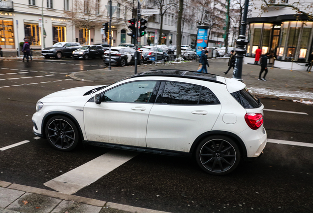 Mercedes-AMG GLA 45 X156