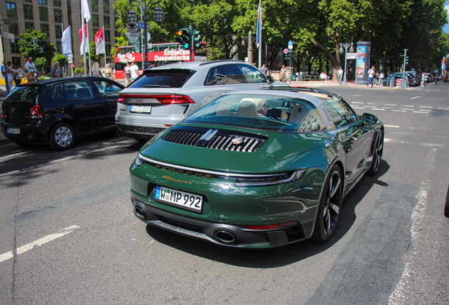 Porsche 992 Targa 4S Heritage Design Edition