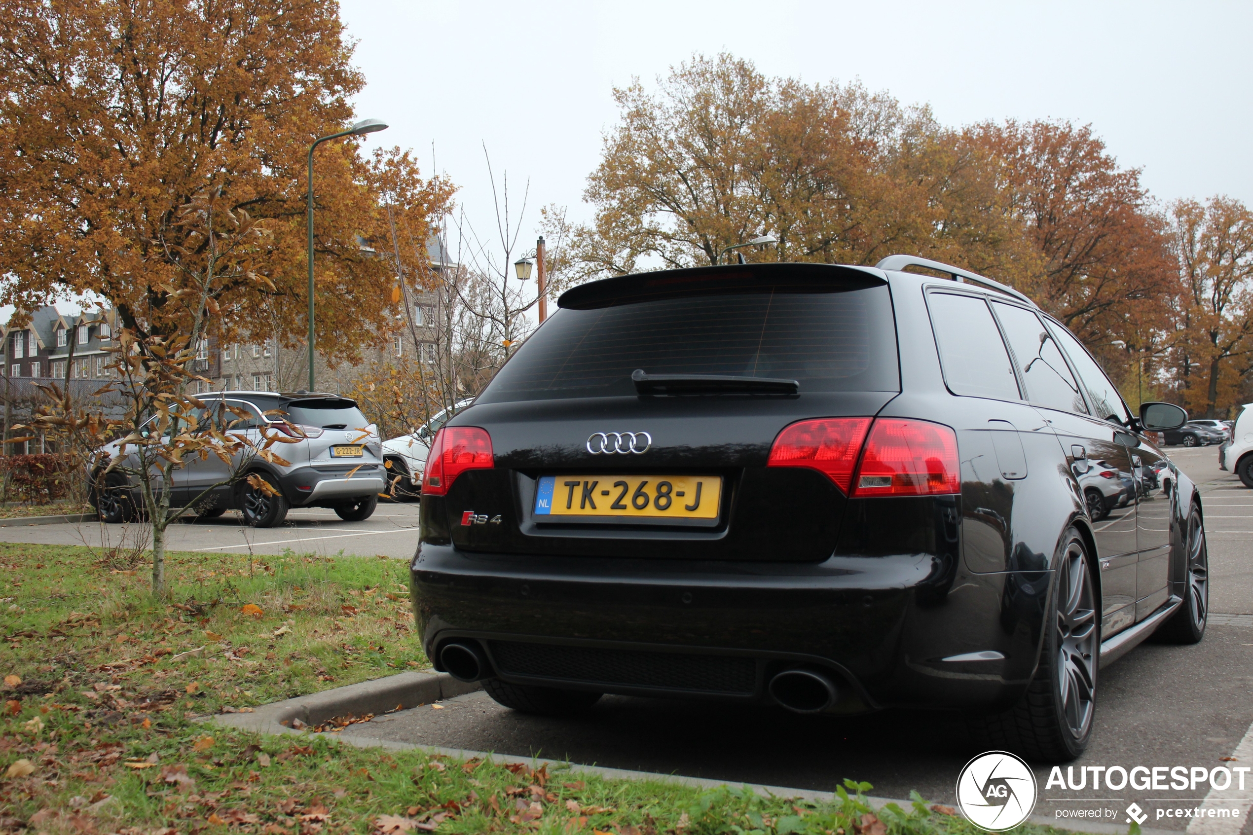 Audi RS4 Avant B7