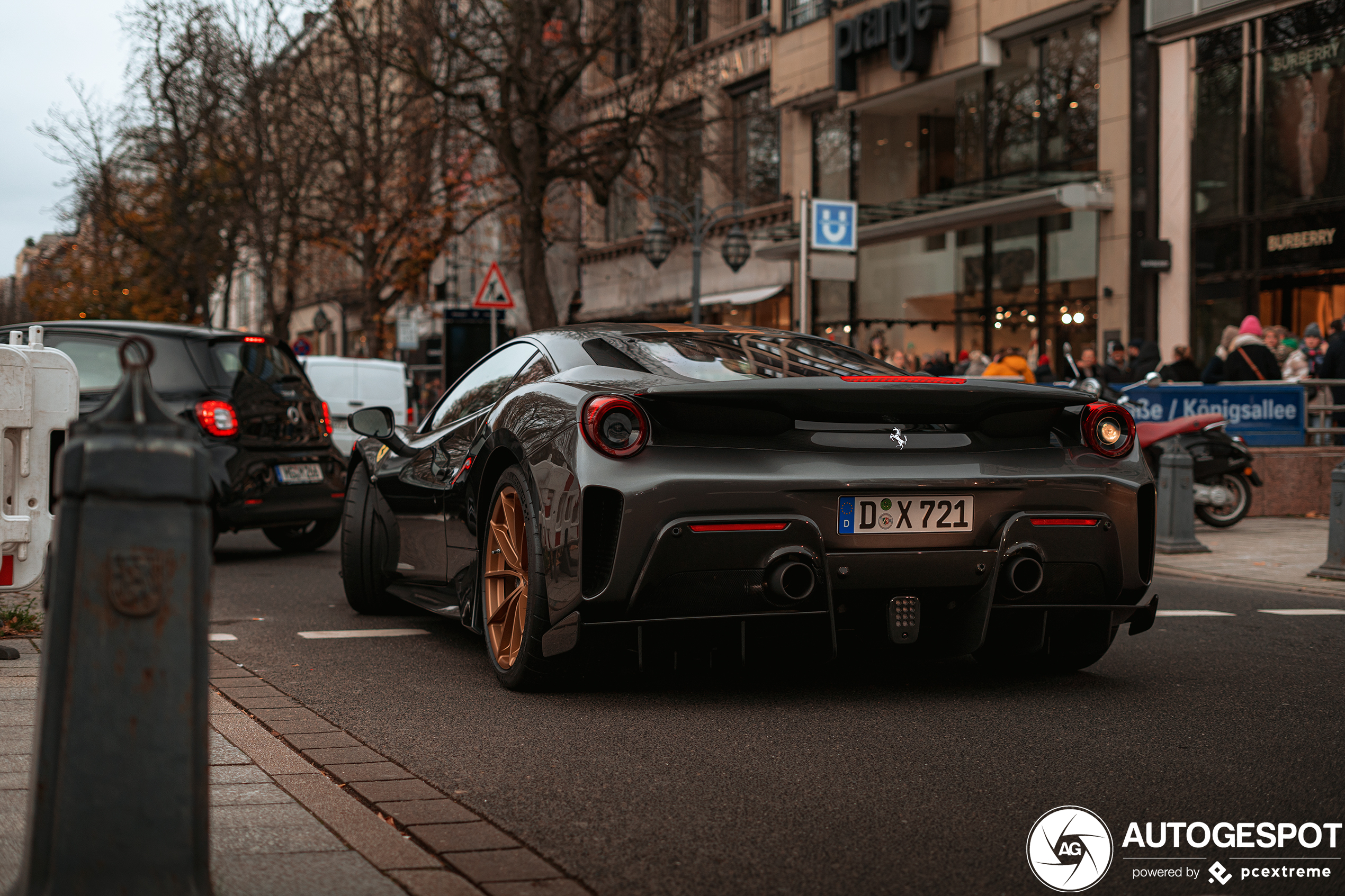 Ferrari 488 Pista