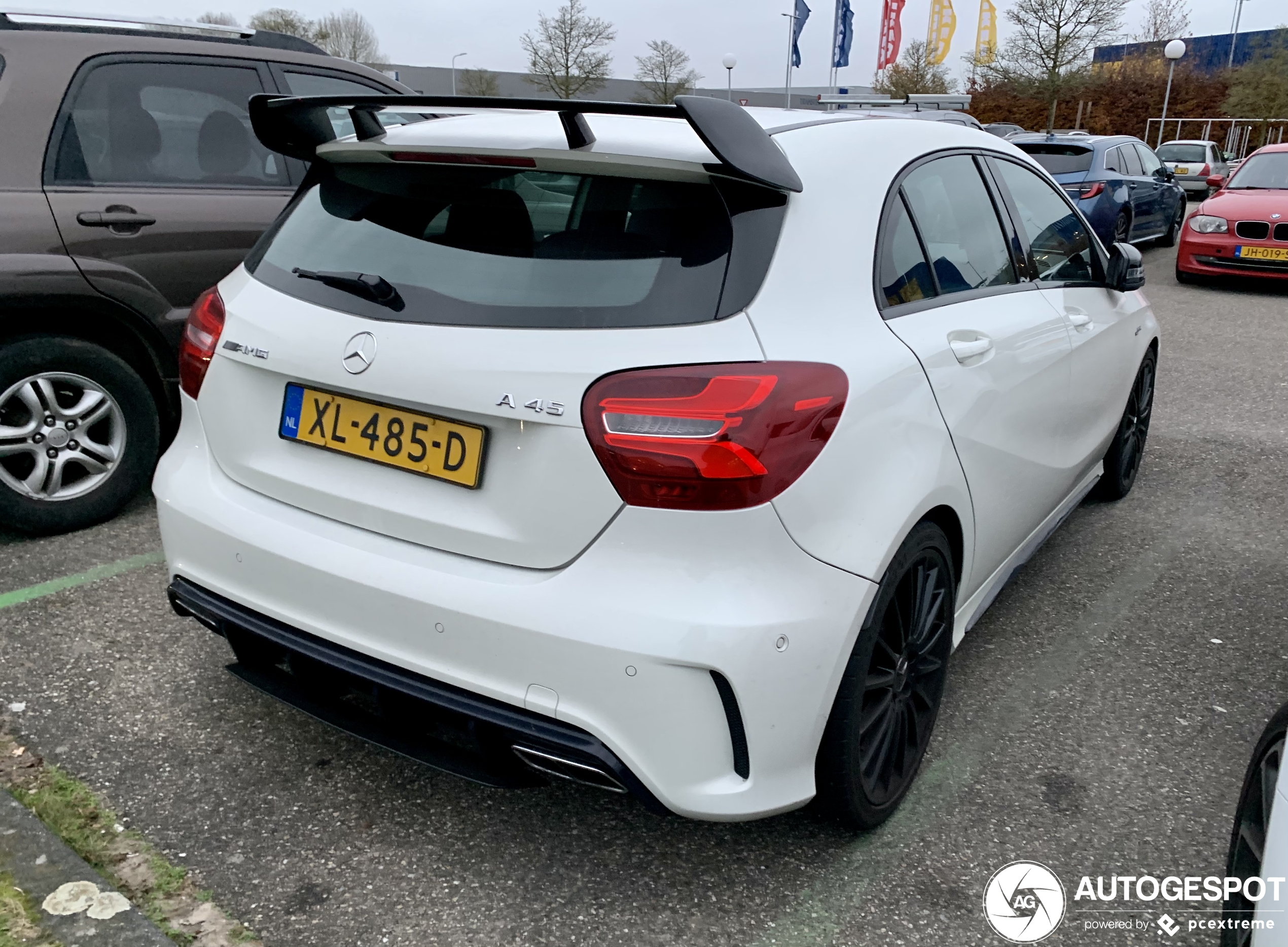 Mercedes-AMG A 45 W176 2015