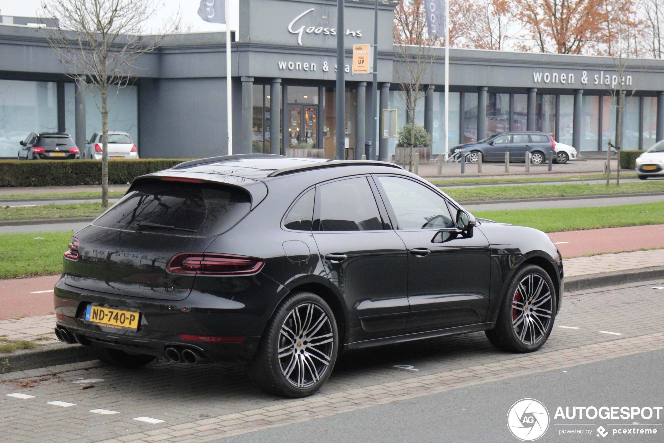 Porsche 95B Macan Turbo