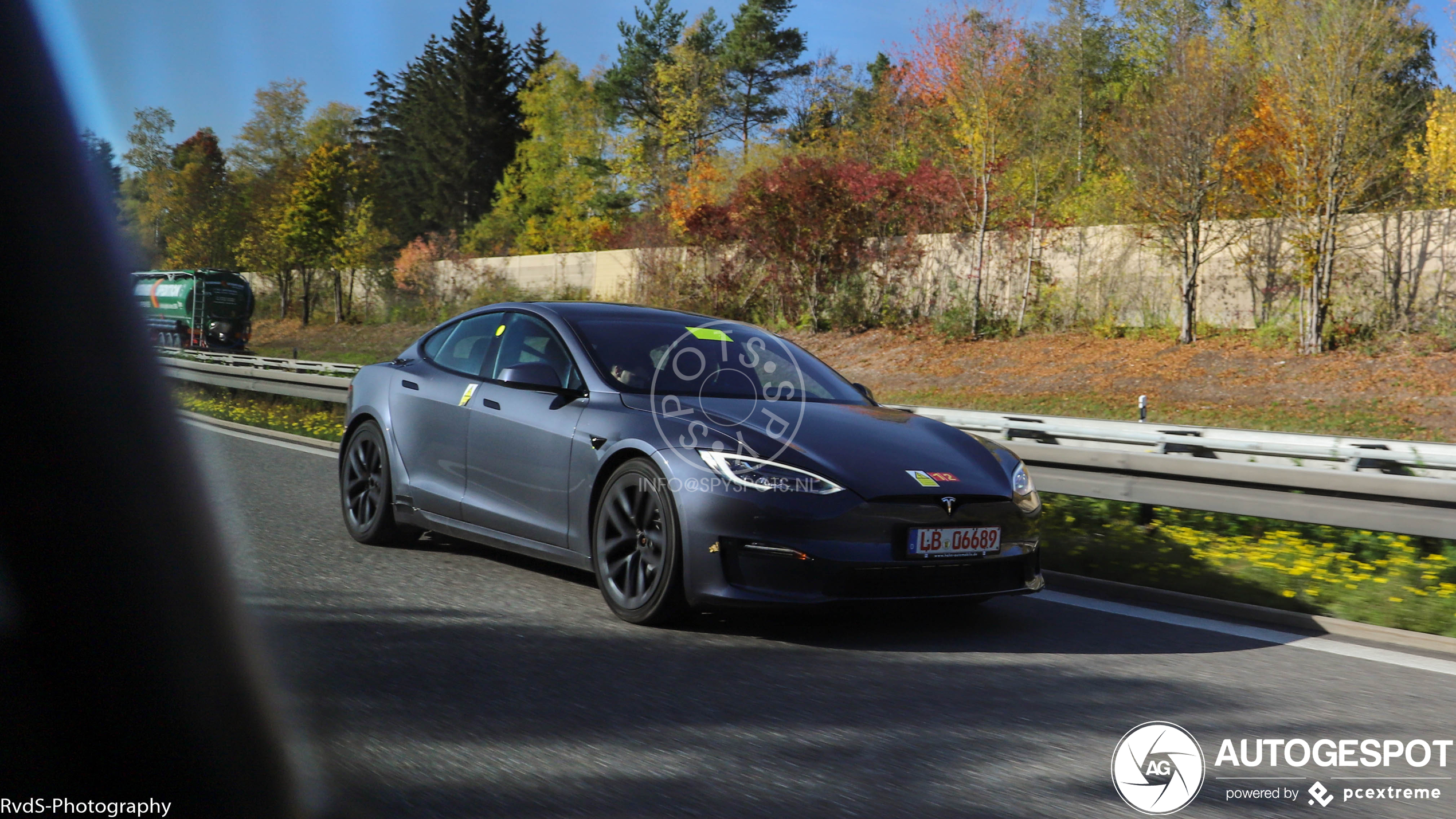 Tesla Motors Model S PLAID