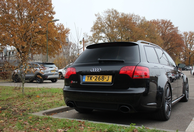 Audi RS4 Avant B7