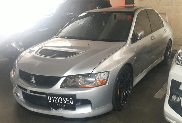 Mitsubishi Lancer Evolution IX GSR