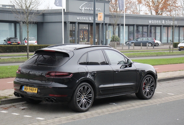 Porsche 95B Macan Turbo